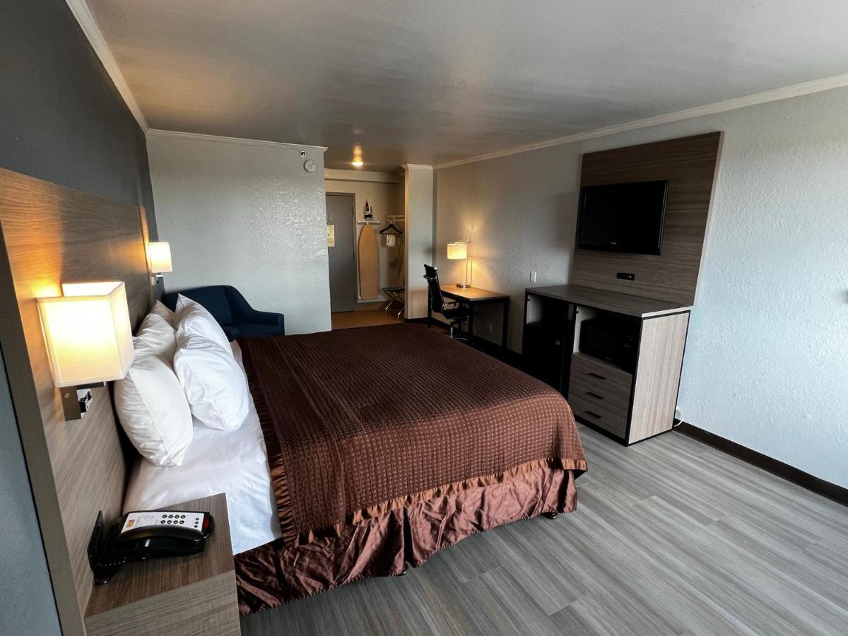 Super 8 By Wyndham Fort Worth Entertainment District 외부 사진