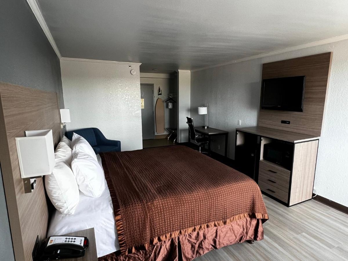 Super 8 By Wyndham Fort Worth Entertainment District 외부 사진
