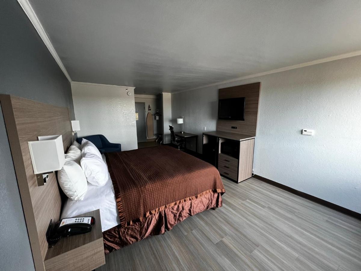 Super 8 By Wyndham Fort Worth Entertainment District 외부 사진