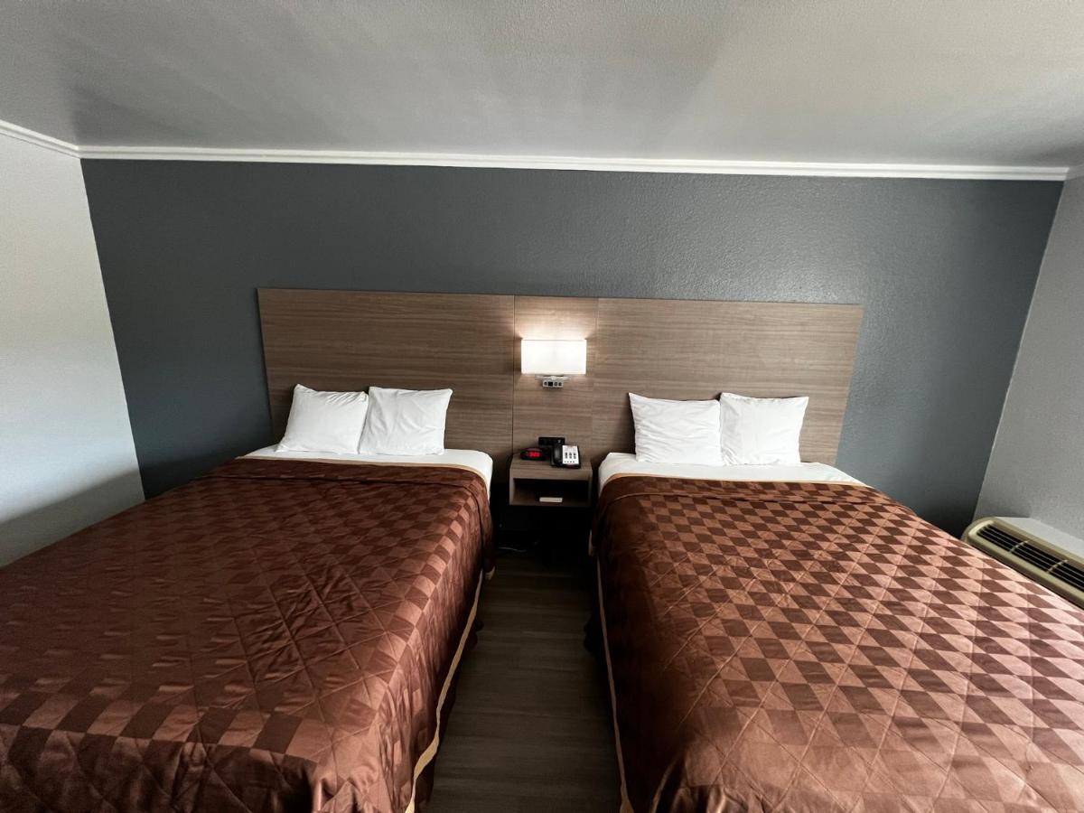 Super 8 By Wyndham Fort Worth Entertainment District 외부 사진